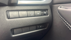 Nissan Qashqai 1.3 DiG-T MH 158 N-Connecta 5dr Xtronic Petrol Hatchback